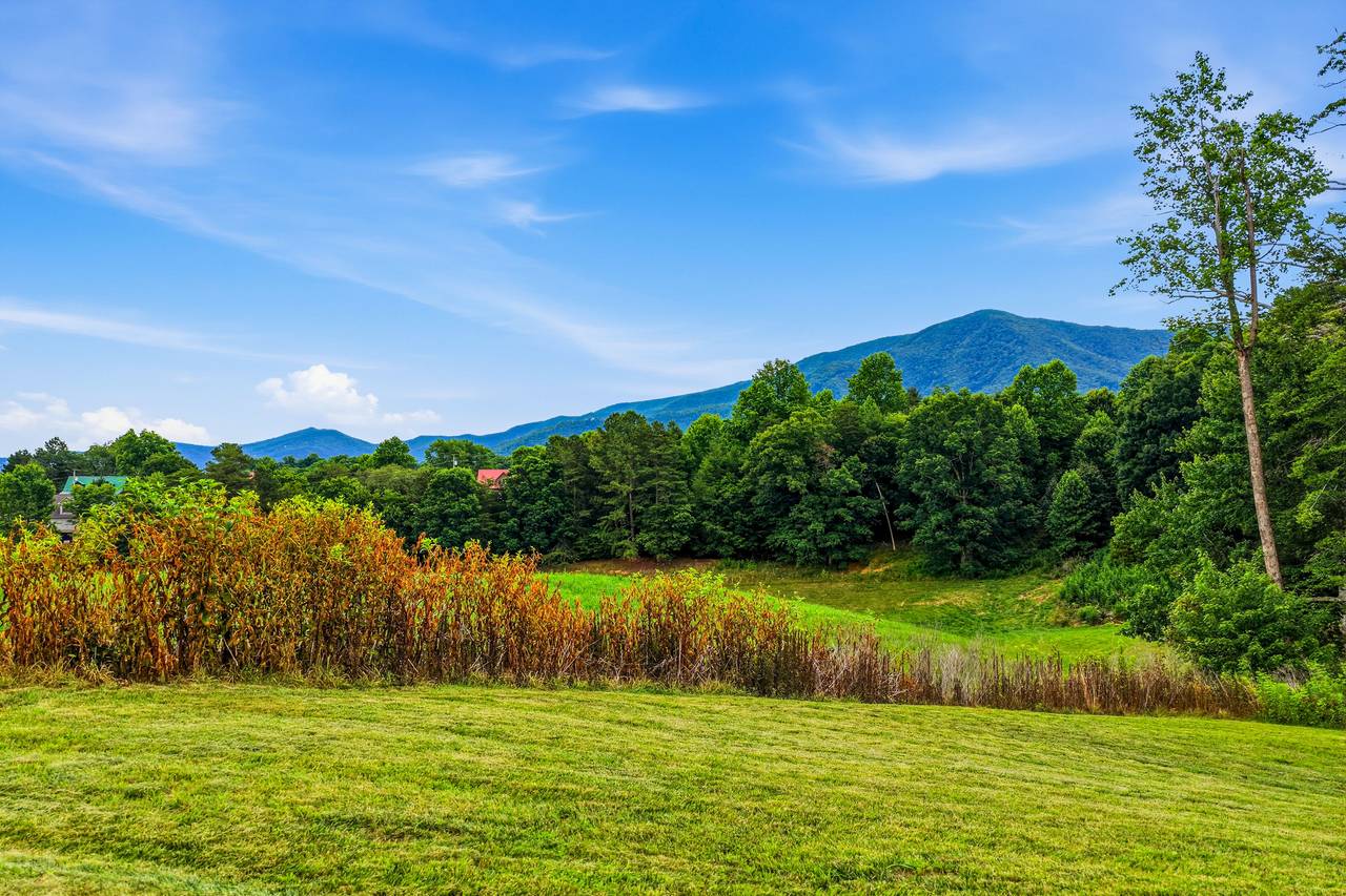 <span class="name">Beautiful outdoor retreat with fun for every age</span> <span class="name">Beautiful outdoor retreat with fun for every age</span>