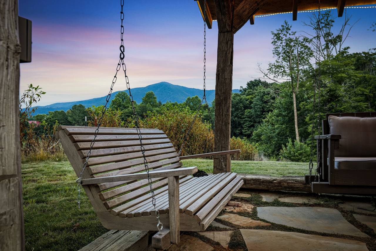 <span class="name">Peaceful Smoky Mountain scenery surrounds the cabin</span> <span class="name">Peaceful Smoky Mountain scenery surrounds the cabin</span>