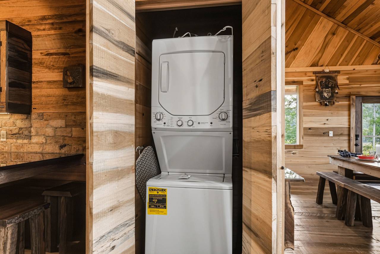 <span class="name">Stackable washer and dryer - free to use</span> <span class="name">Stackable washer and dryer - free to use</span>