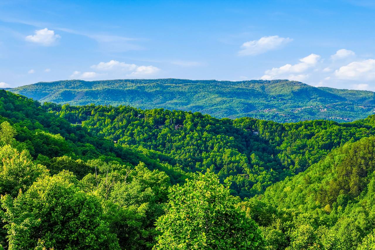 <span class="name">Scenic mountain overlooks from this peaceful retreat</span> <span class="name">Scenic mountain overlooks from this peaceful retreat</span>
