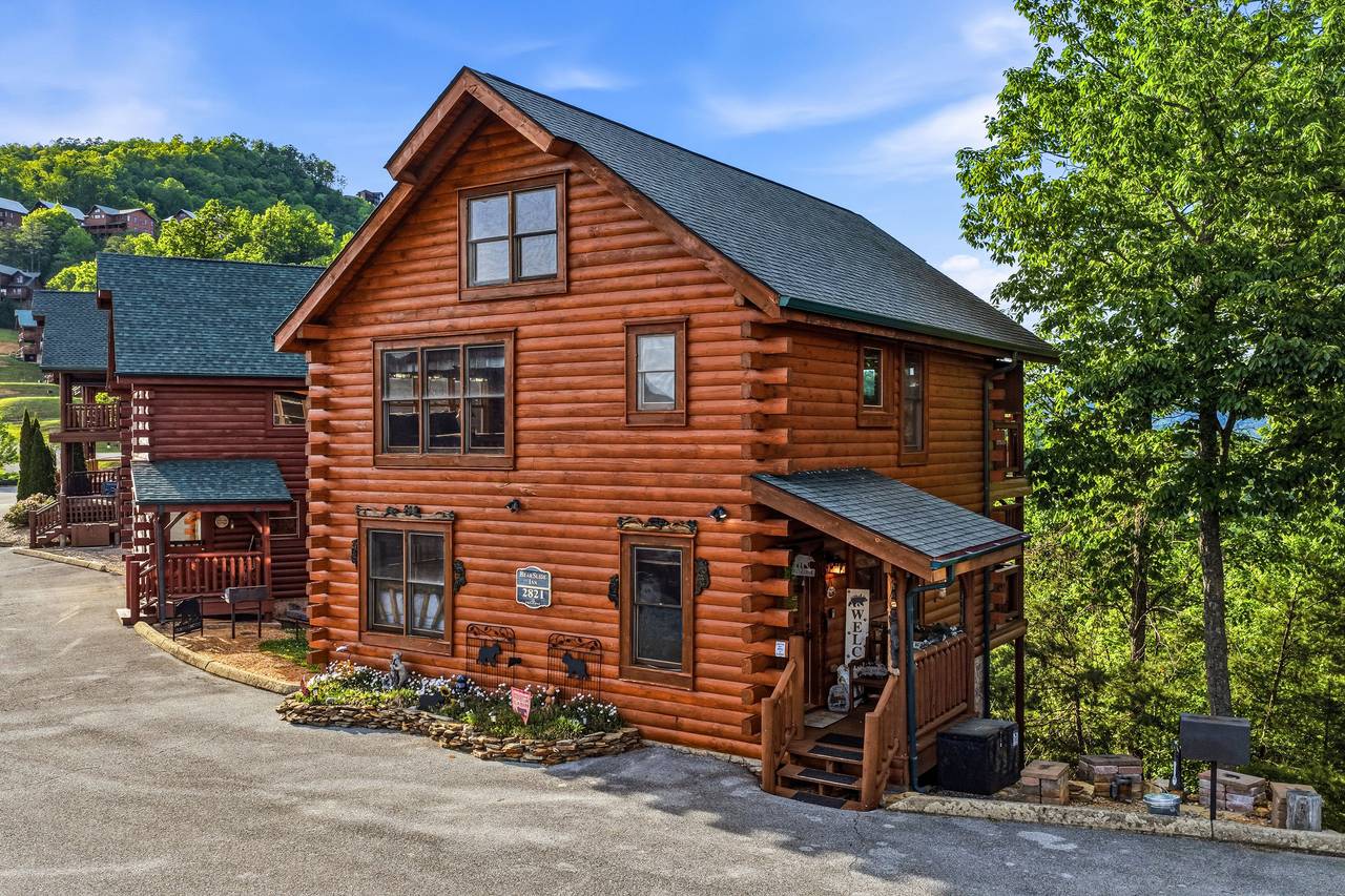 <span class="name">Welcome to BearSlide Lodge, offered by Bear Tracts</span> <span class="name">Welcome to BearSlide Lodge, offered by Bear Tracts</span>