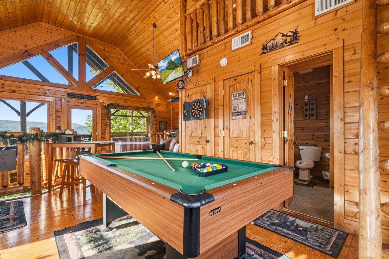 <span class="name">Pool table & arcade fun for all ages</span> <span class="name">Pool table & arcade fun for all ages</span>