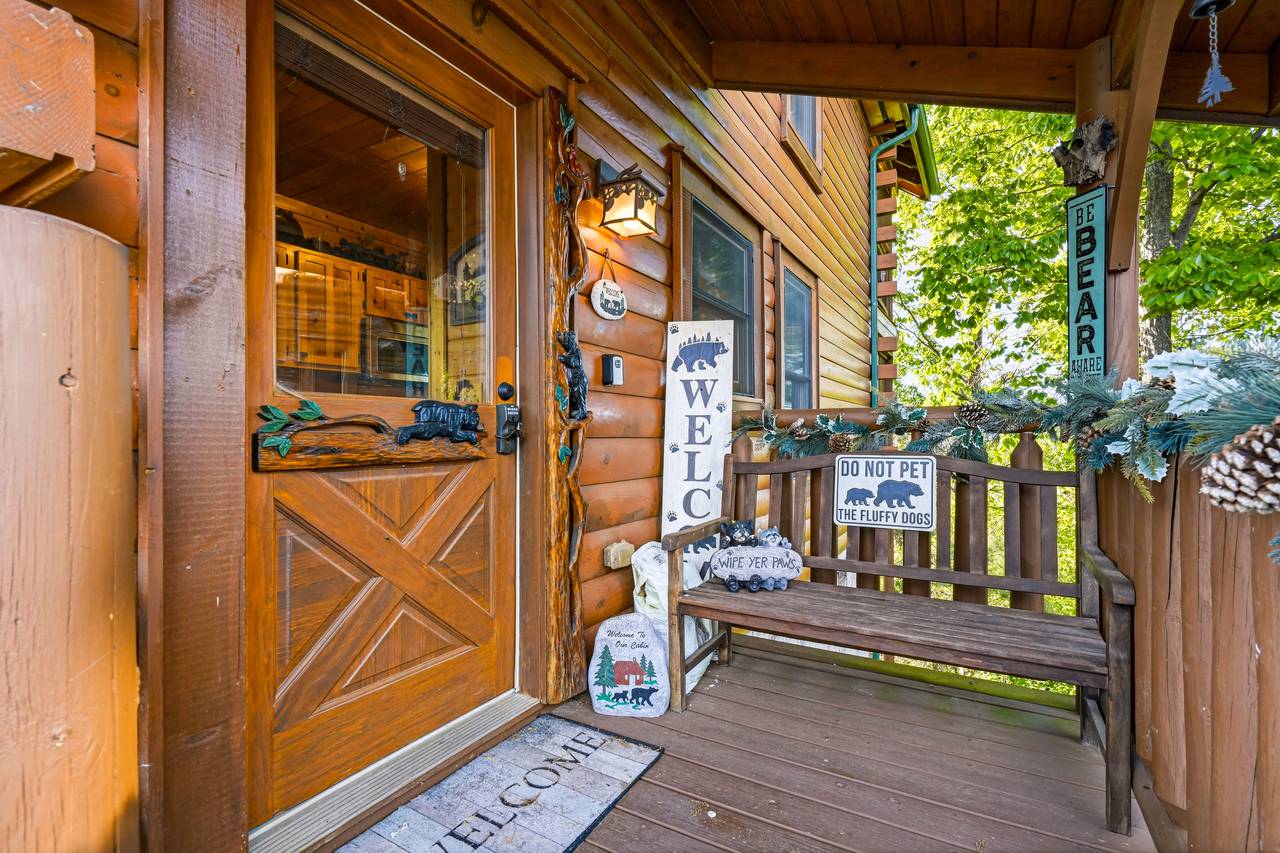 <span class="name">Welcome to BearSlide Lodge, Offered by Bear Tracts</span> <span class="name">Welcome to BearSlide Lodge, Offered by Bear Tracts</span>