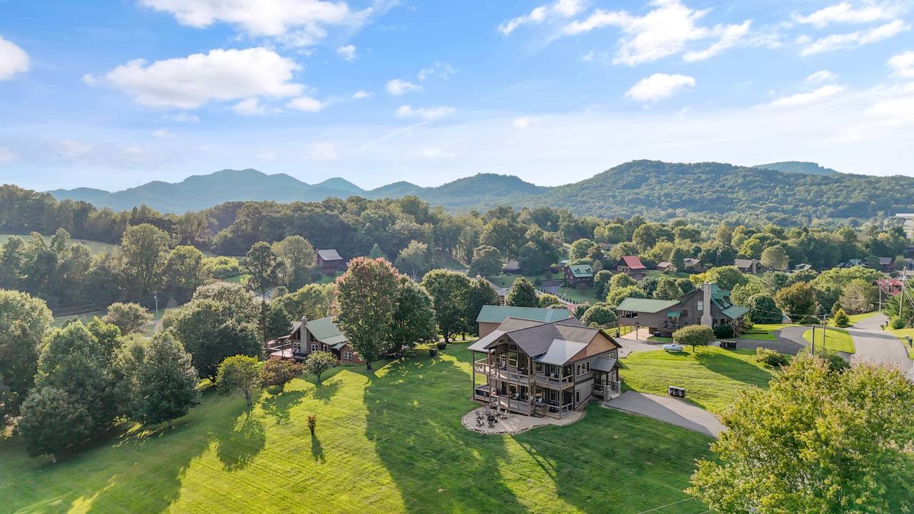 Exterior Exterior