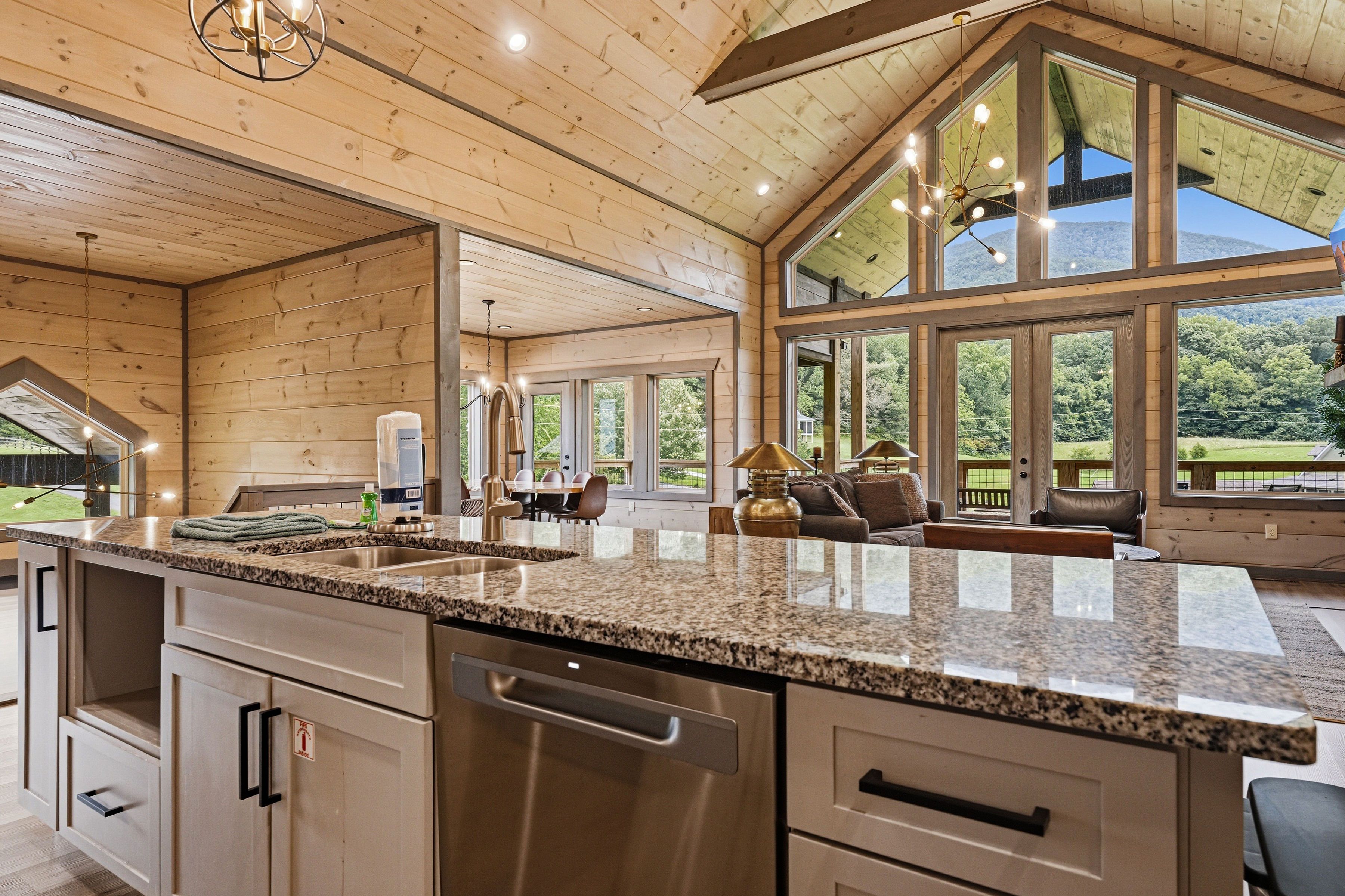 <span class="name">Kitchen provides plenty of space for meal preparation</span>