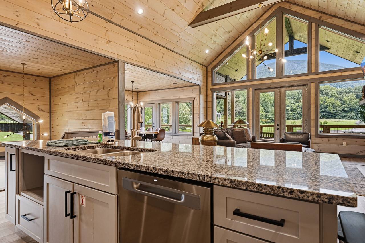 <span class="name">Kitchen provides plenty of space for meal preparation</span> <span class="name">Kitchen provides plenty of space for meal preparation</span>