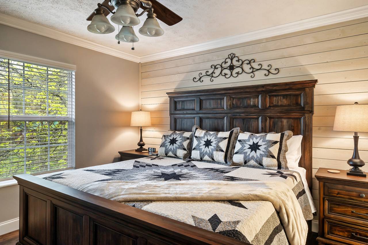 Relax in the comfortable main level king suite Relax in the comfortable main level king suite