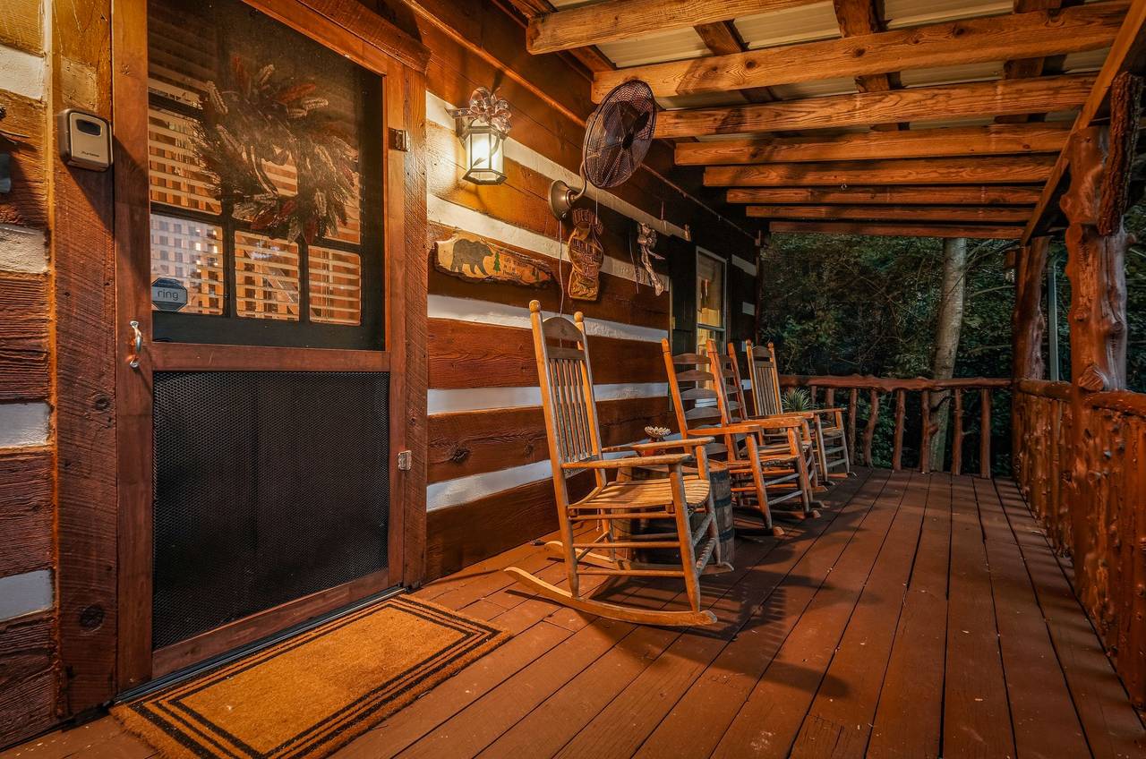 <span class="name">Rocking chairs offer a peaceful place to unwind</span> <span class="name">Rocking chairs offer a peaceful place to unwind</span>
