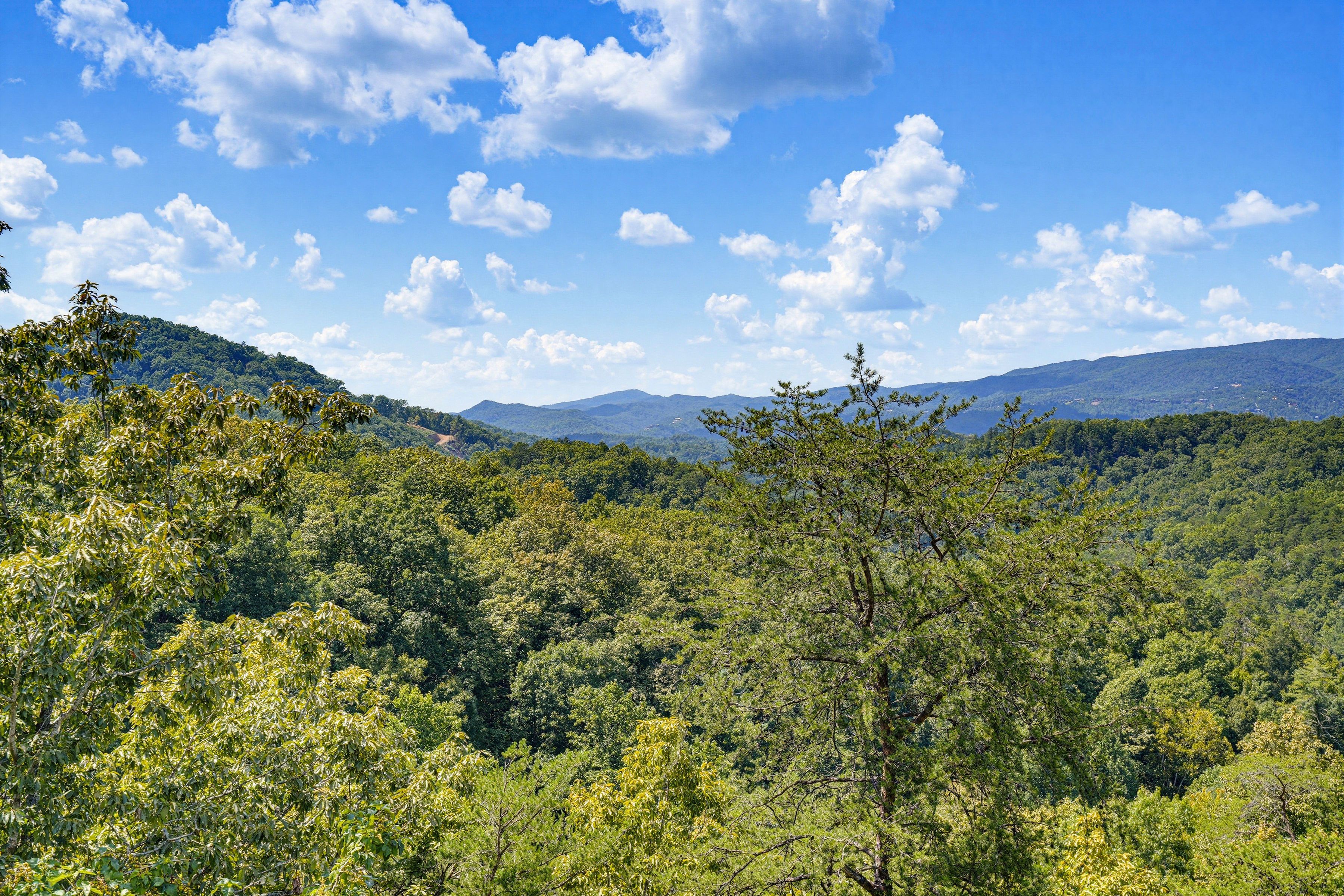 <span class="name">Relax outdoors while surrounded by beautiful mountain views</span>