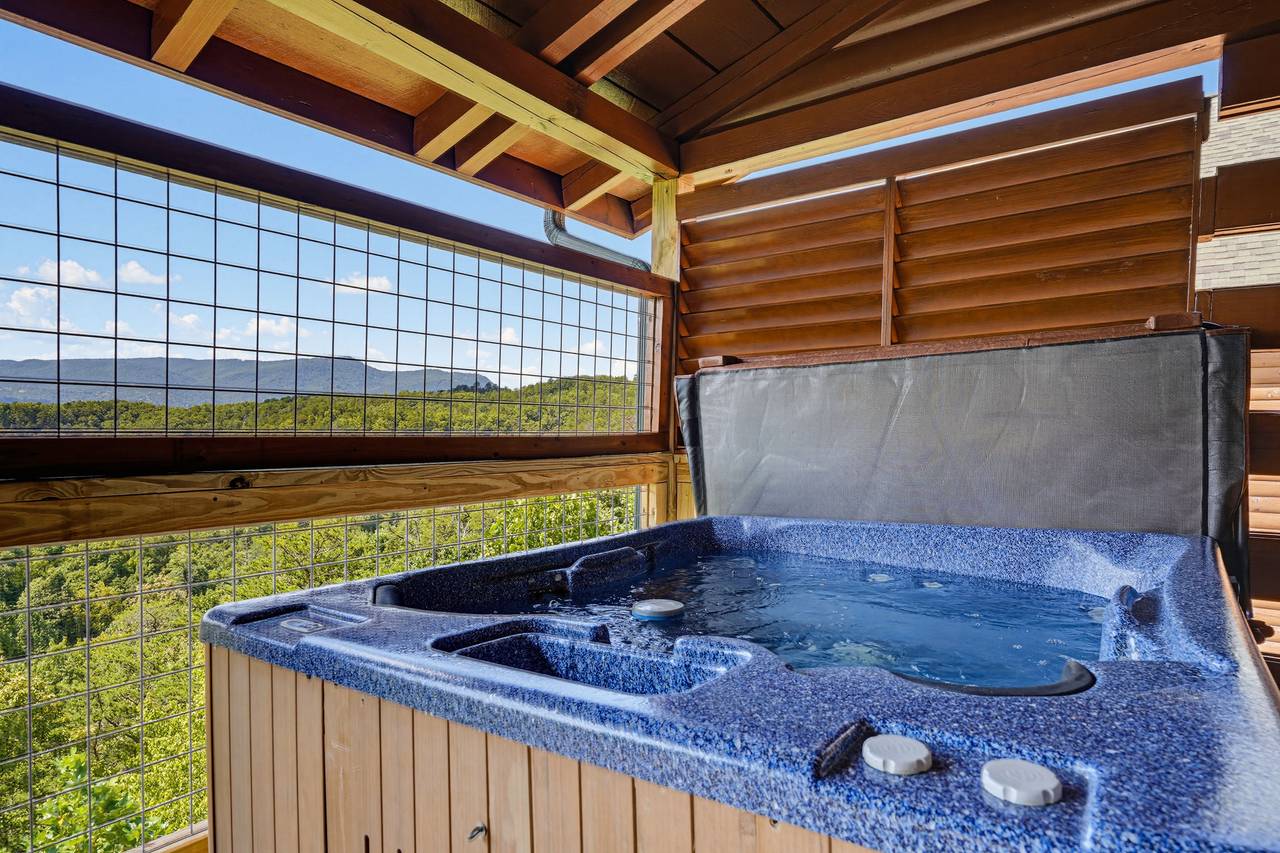 <span class="name">Soak in the private hot tub on the entry-level deck</span> <span class="name">Soak in the private hot tub on the entry-level deck</span>