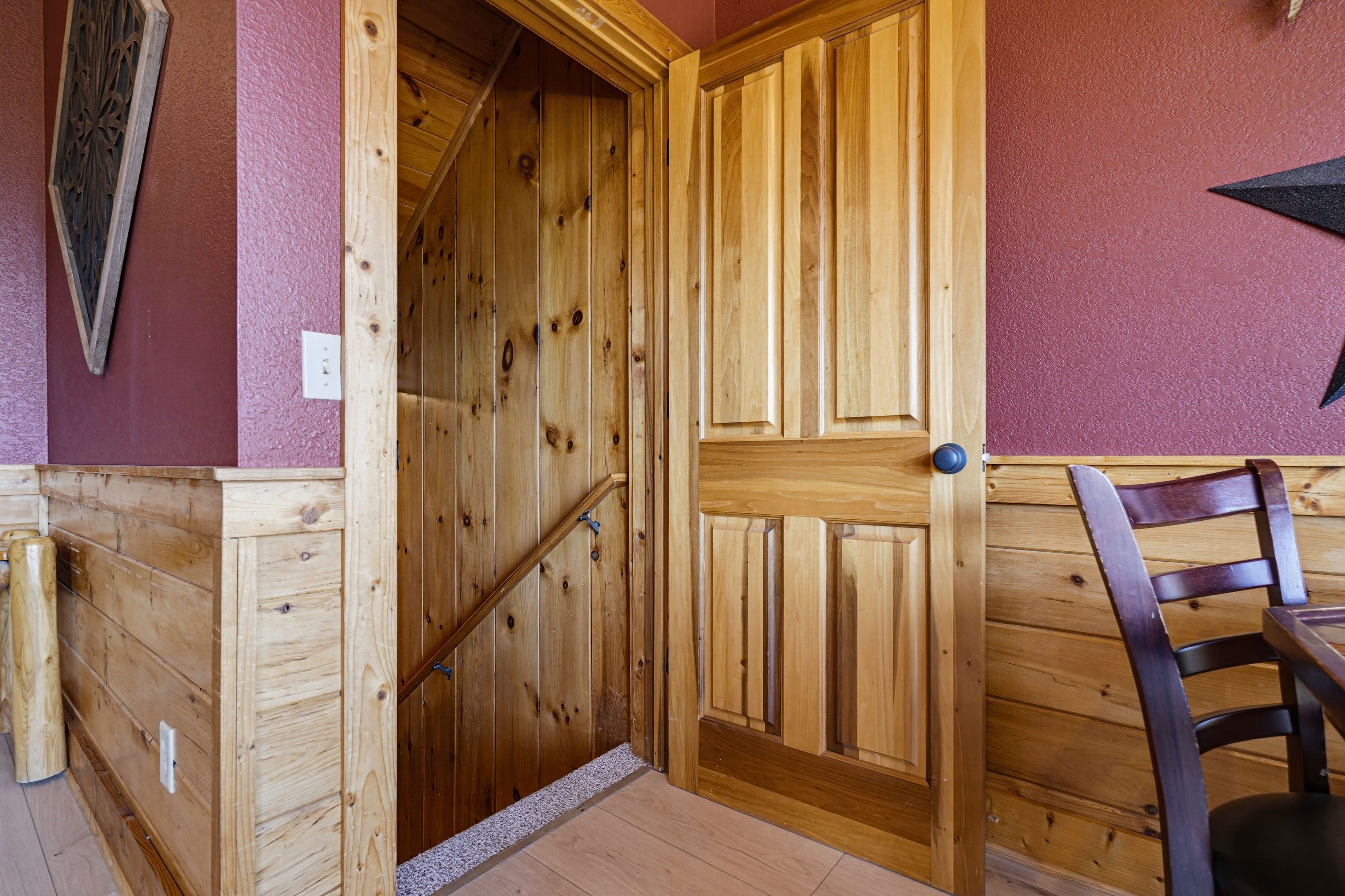 <span class="name">Staircase from game room to lower level</span>