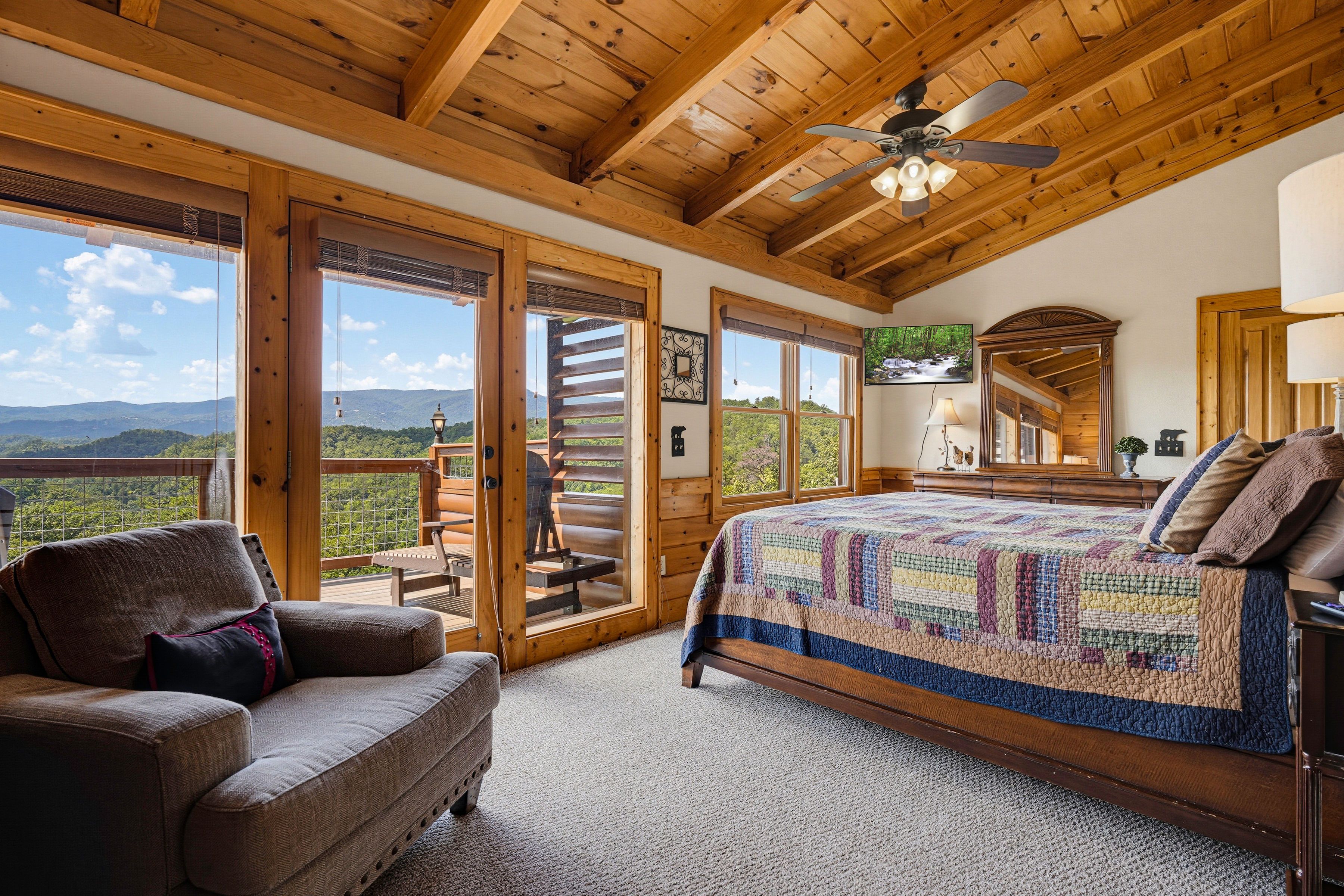 <span class="name">Spacious primary suite occupies the entire upper loft</span>