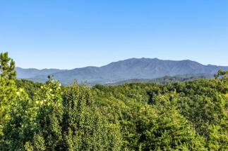 <span class="name">Make lasting memories surrounded by gorgeous mountain scenery.</span> <span class="name">Make lasting memories surrounded by gorgeous mountain scenery.</span>