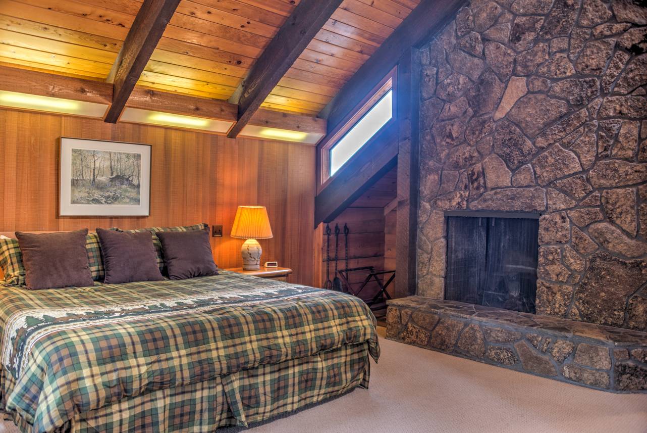 Golf Home 253 Black Butte Realty Group