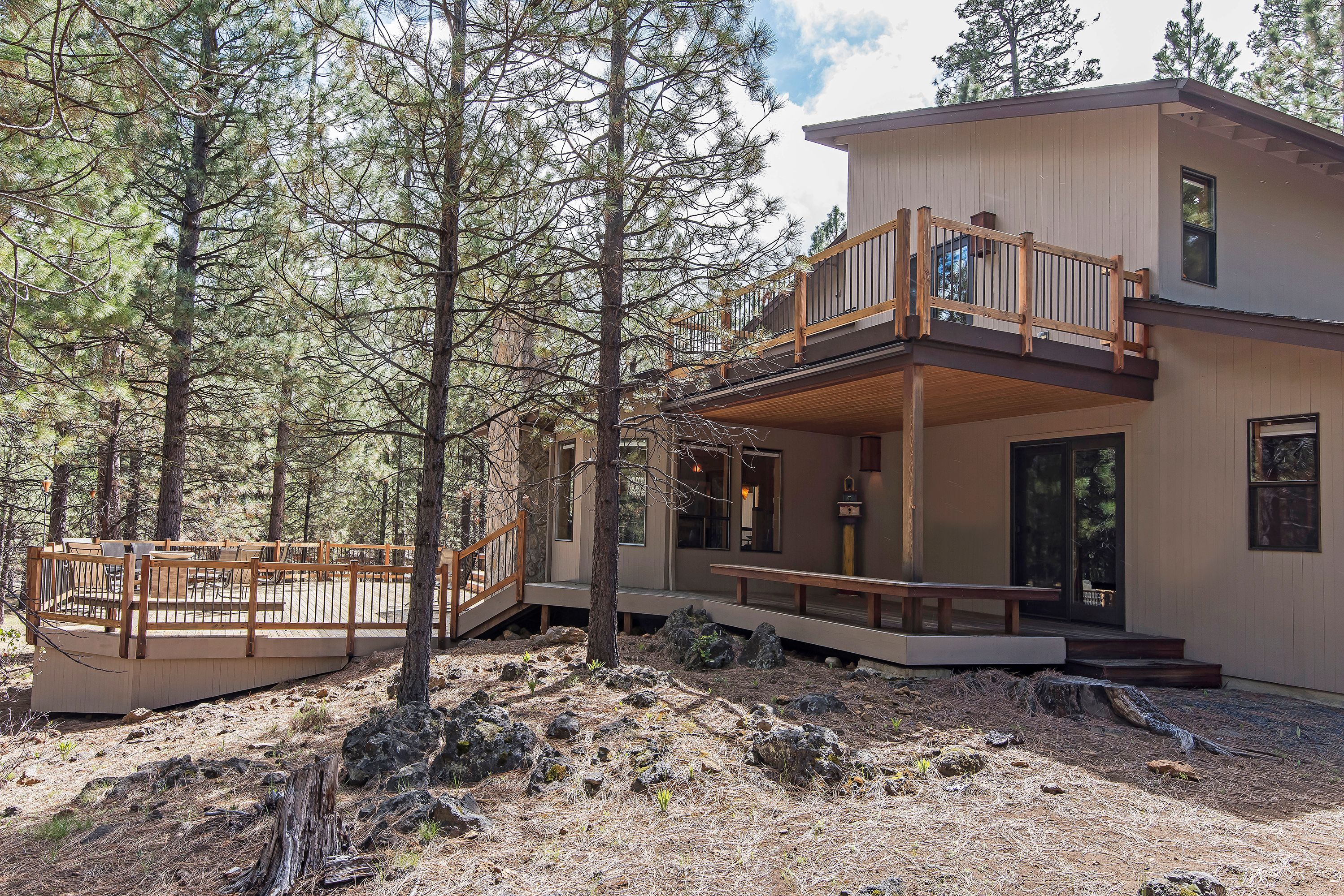 Glaze Meadow 405 Black Butte Realty Group