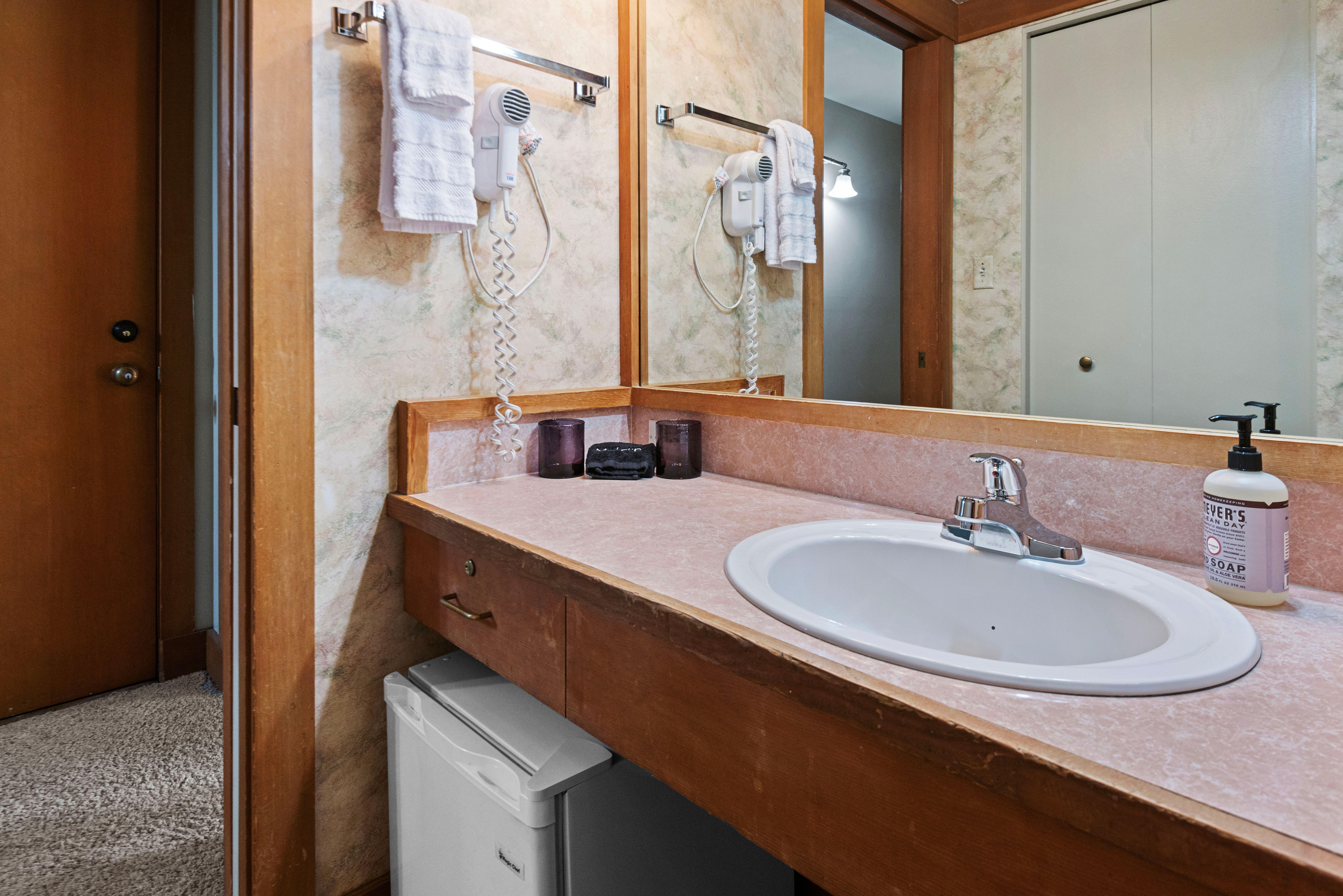 Lodge Condo Room 028 Black Butte Realty Group