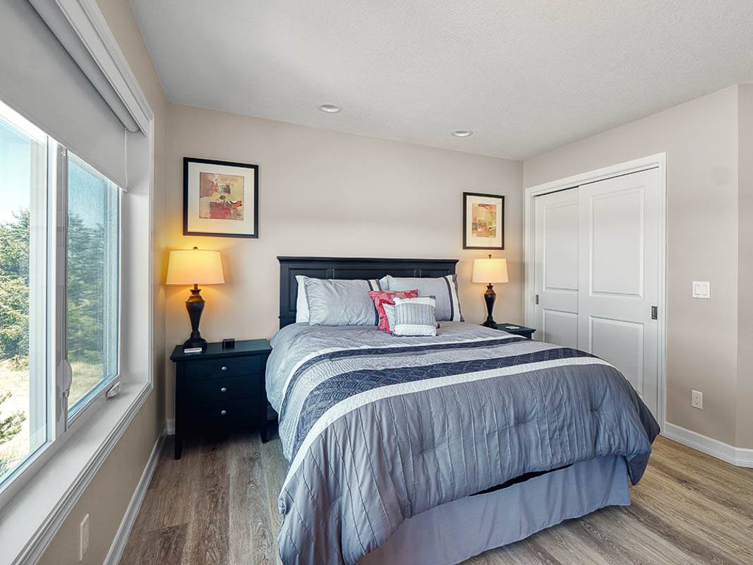 Calder Beachfront Retreat Bloomer Estates OceanView Long Beach