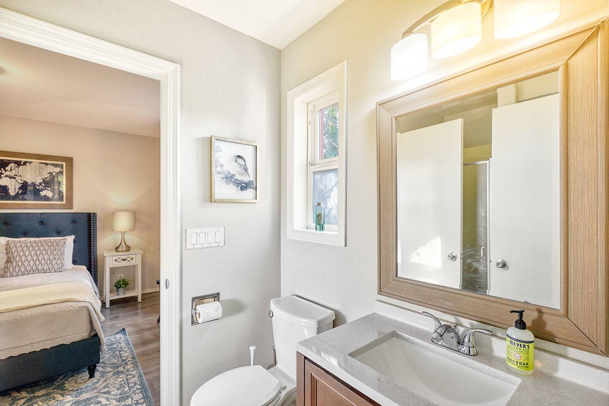 Sisu Beach House Bloomer Estates Hot Tub Vacation Rental near Ocean