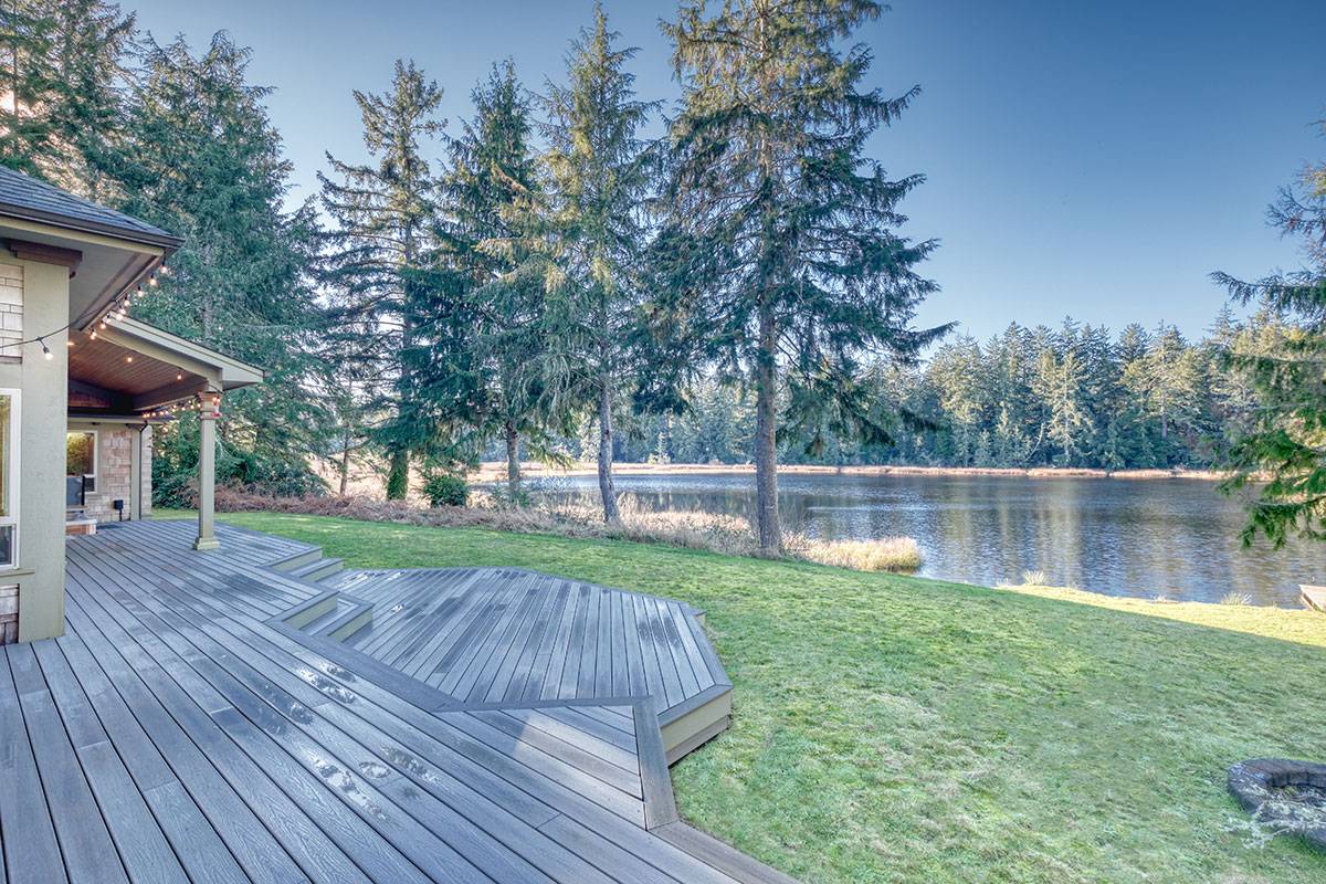 Lakeside Forest Retreat Bloomer Estates Vacation Rentals