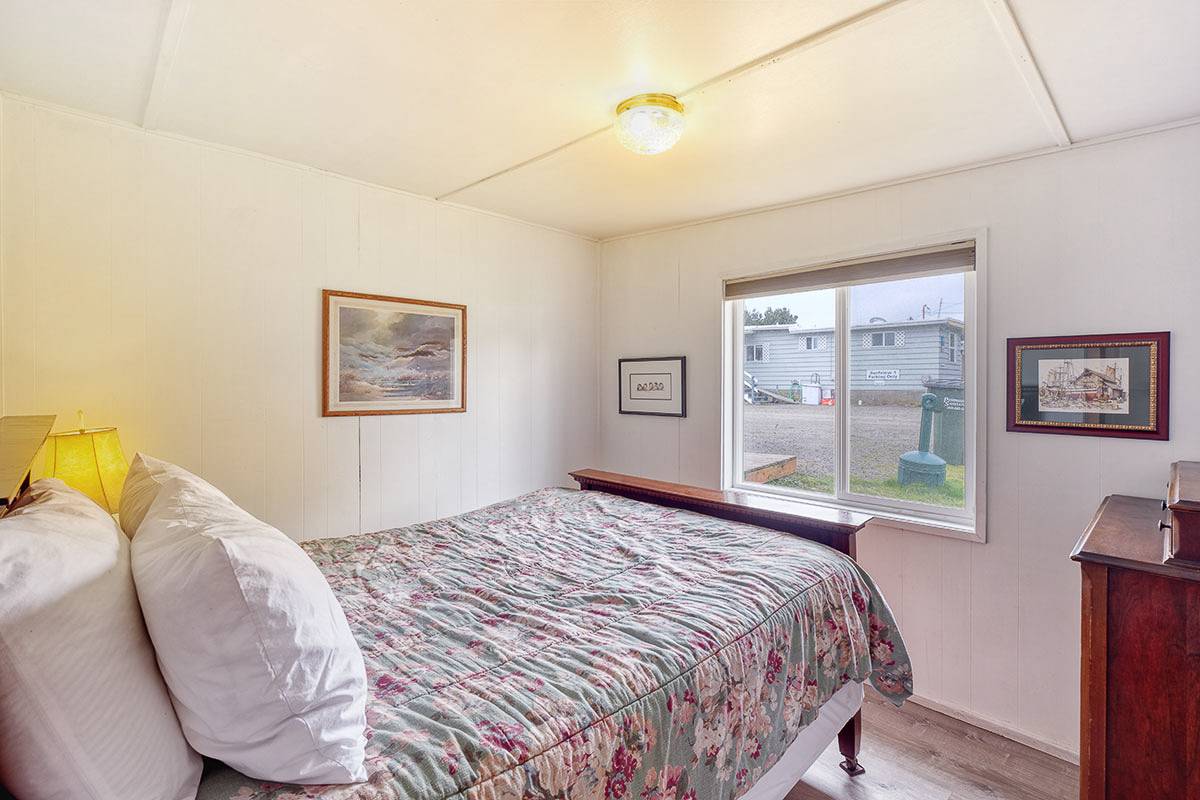 Surfview 3 Bloomer Estates Hot Tub Vacation Rental near Long Beach