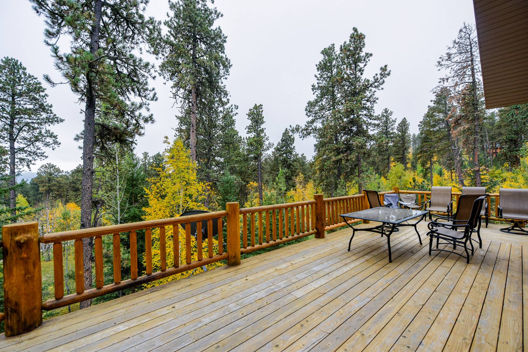 Grand Lookout Lodge | Black Hills Adventure Lodging