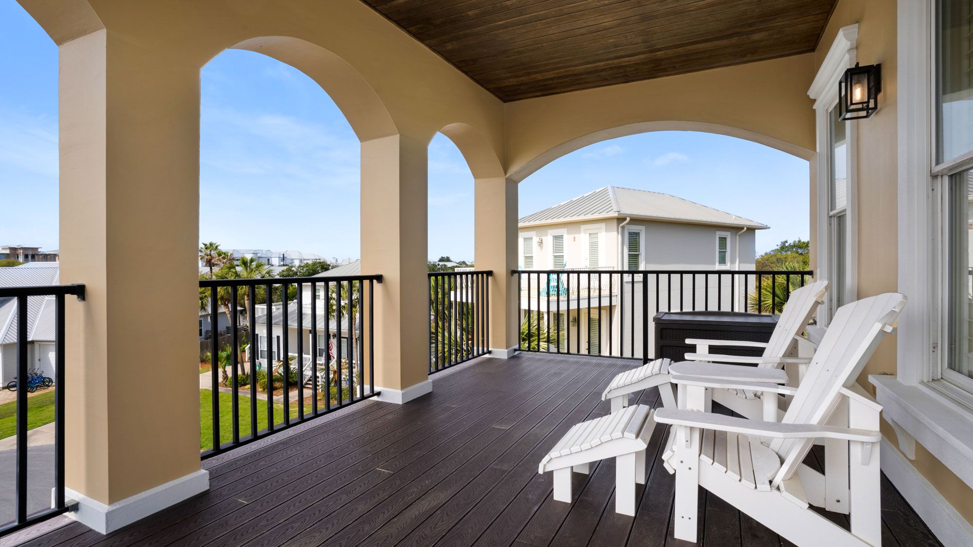 Lazy Days - 3rd Floor Deck area