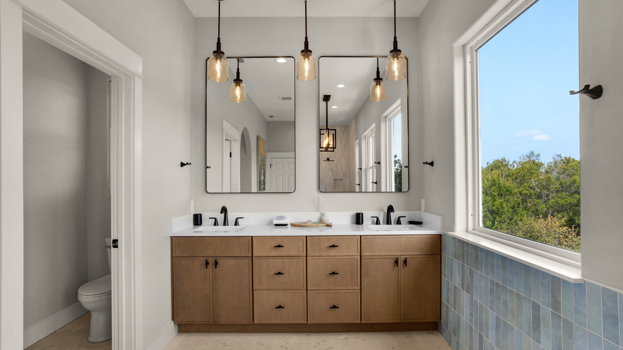 Lazy Days - 3rd Floor Master's Bathroom