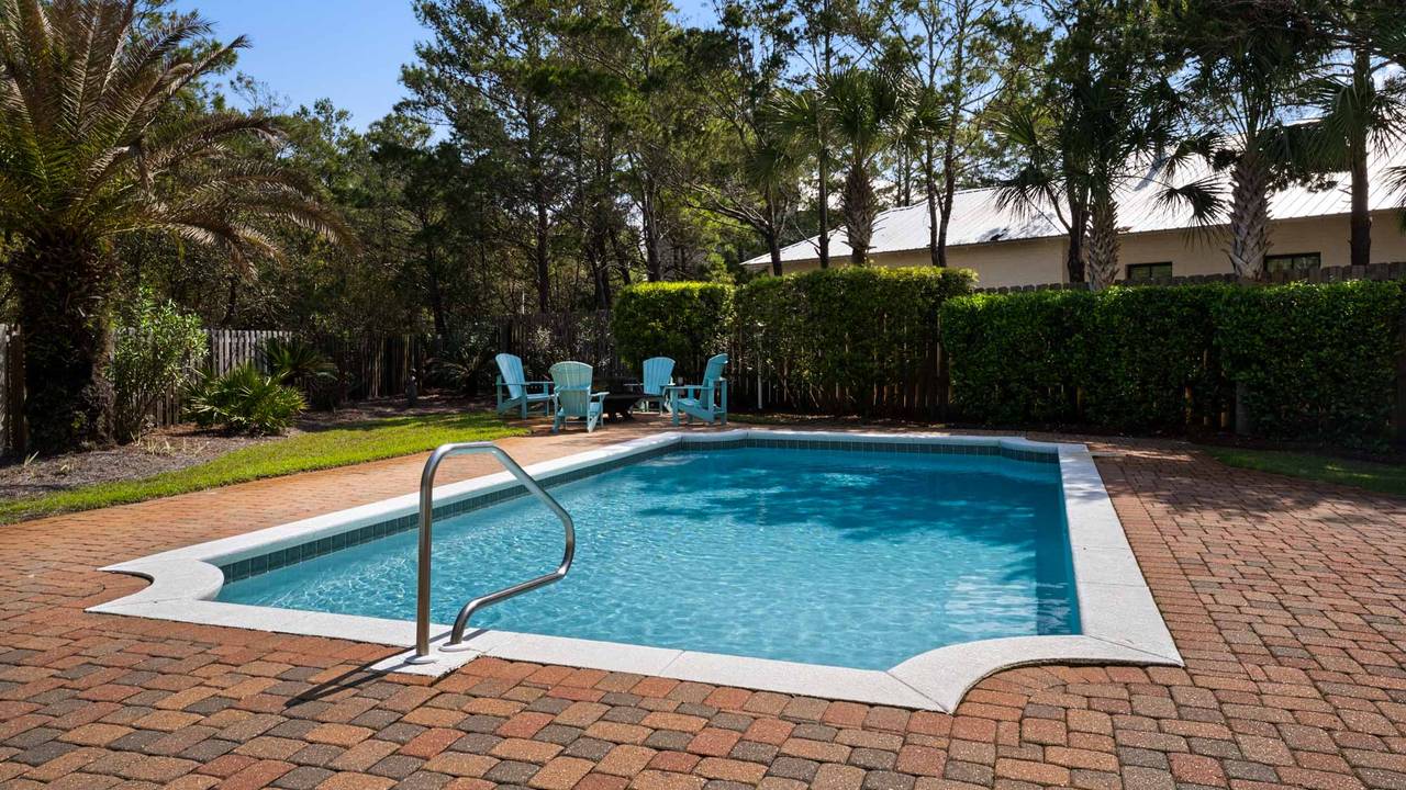 Lazy Days - Backyard Private Pool Lazy Days - Backyard Private Pool