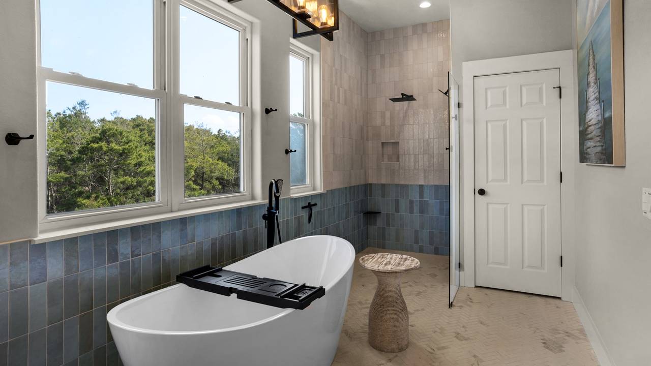 Lazy Days - 3rd Floor Master's Bathroom Lazy Days - 3rd Floor Master's Bathroom