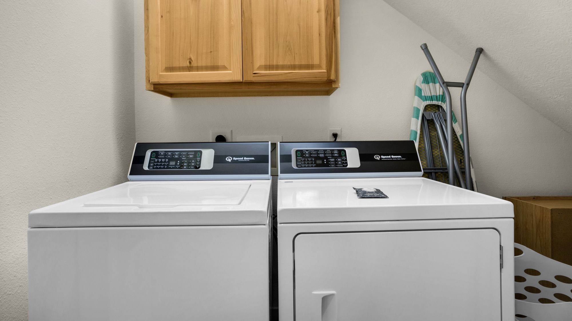 Lazy Days - 1st Floor Laundry room