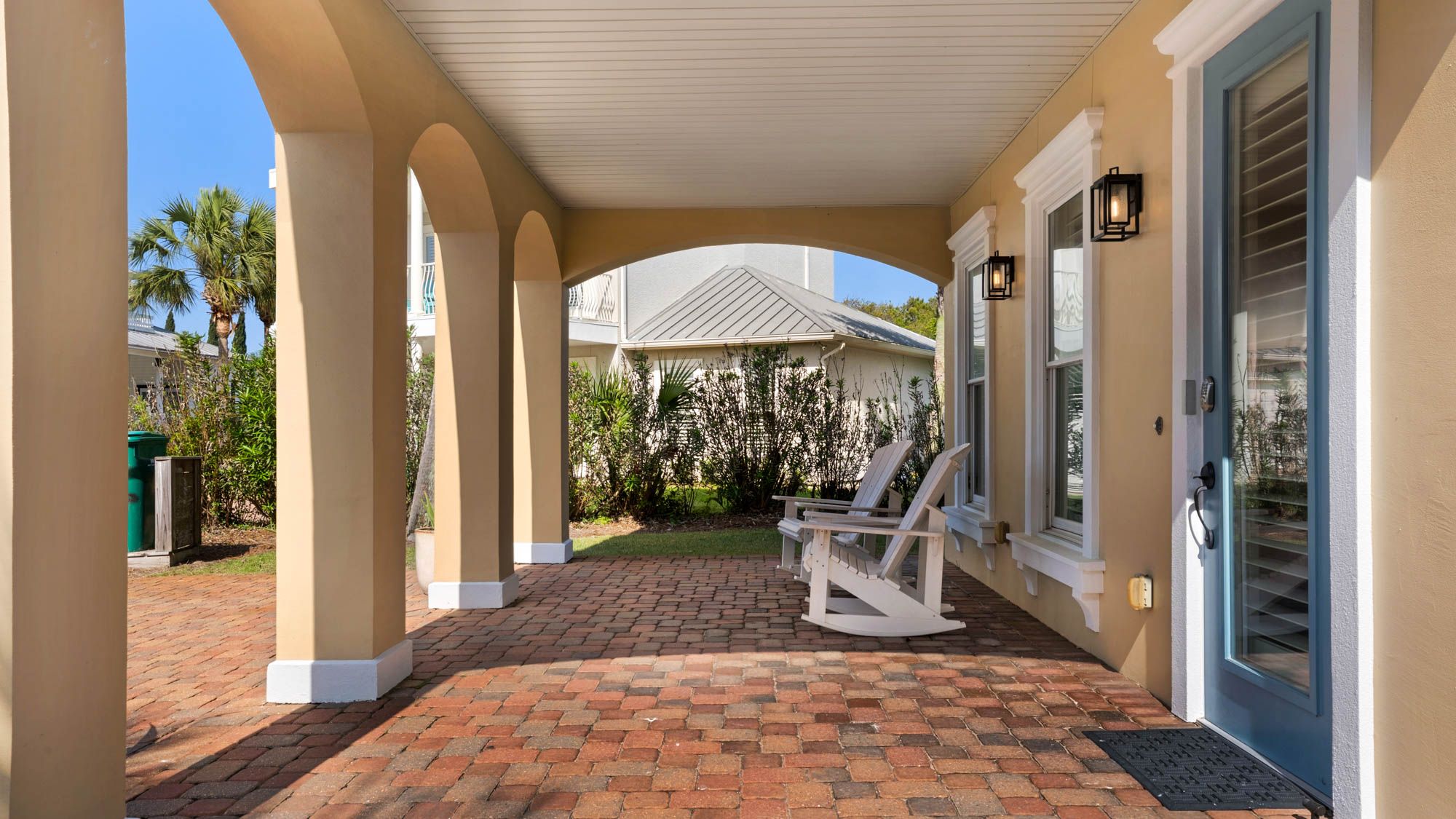 Lazy Days - Backyard 