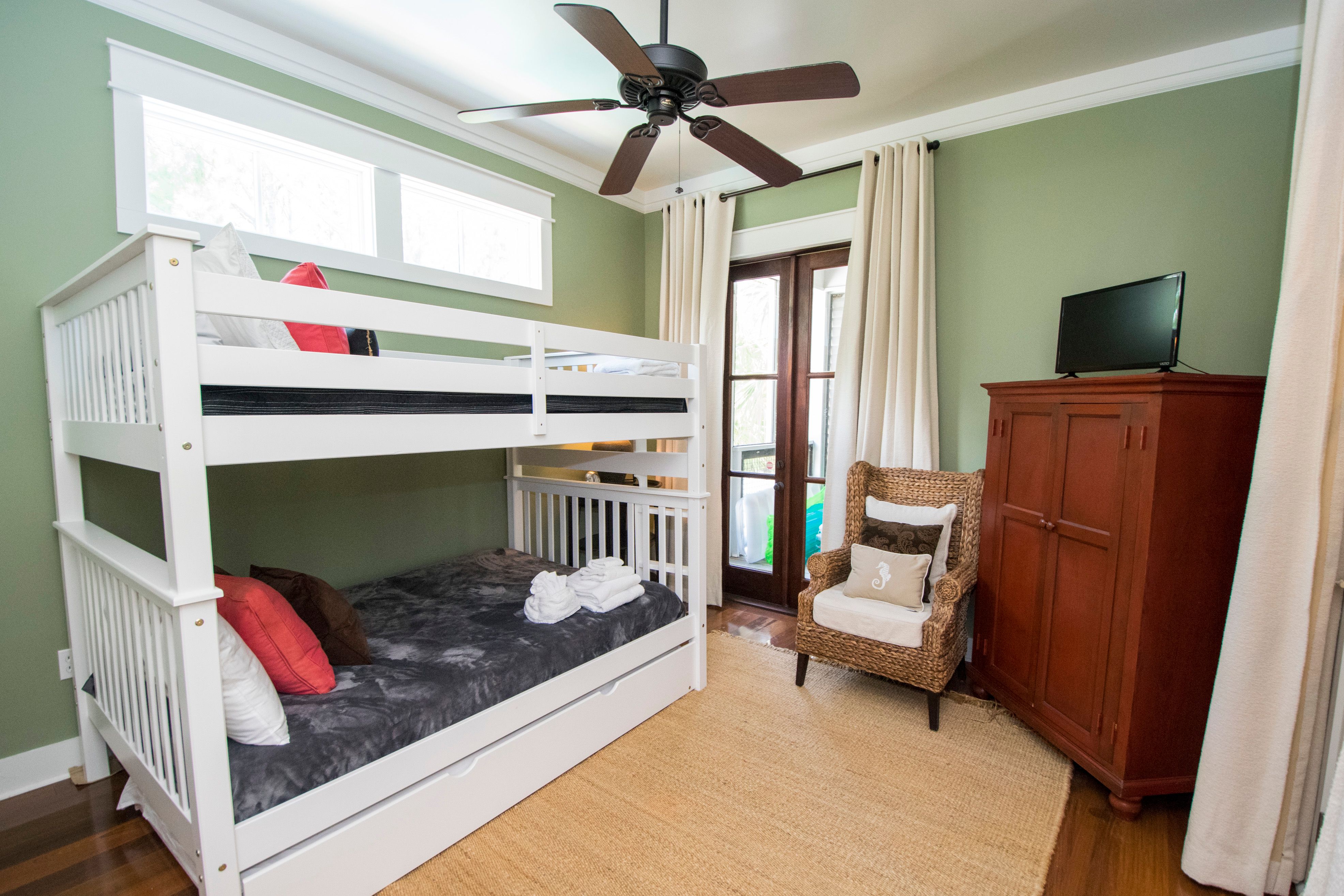 Bunkroom with Full over Full Bunks & Pull Out Twin Trundle