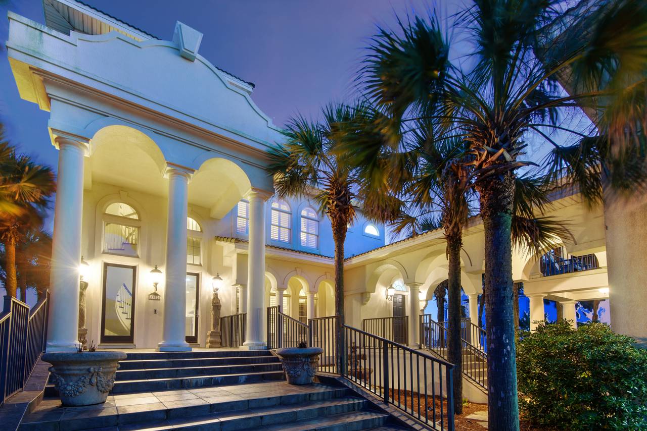 BELLA Exterior BELLA Exterior