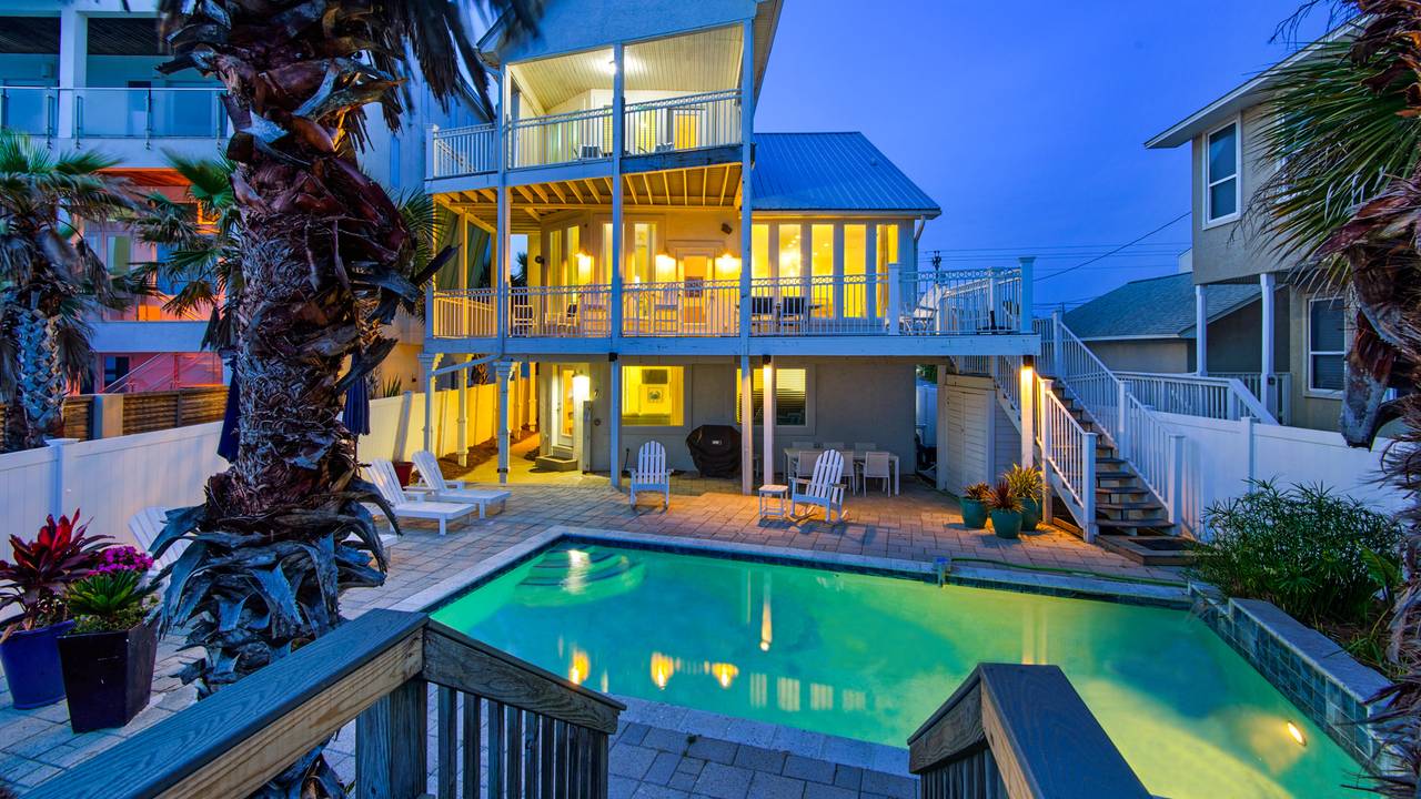 The Mirage Pool Area The Mirage Pool Area