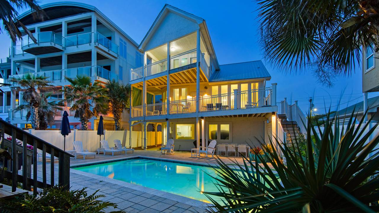 The Mirage Pool Area The Mirage Pool Area