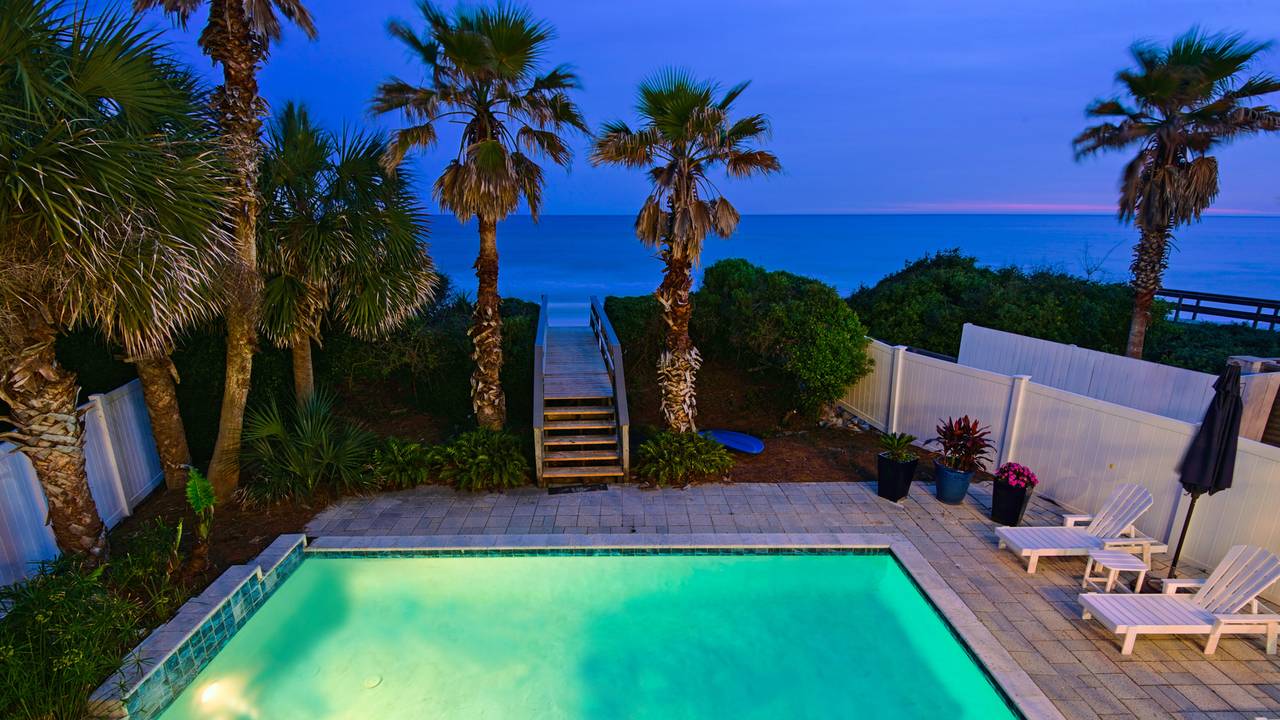 The Mirage Pool Area The Mirage Pool Area