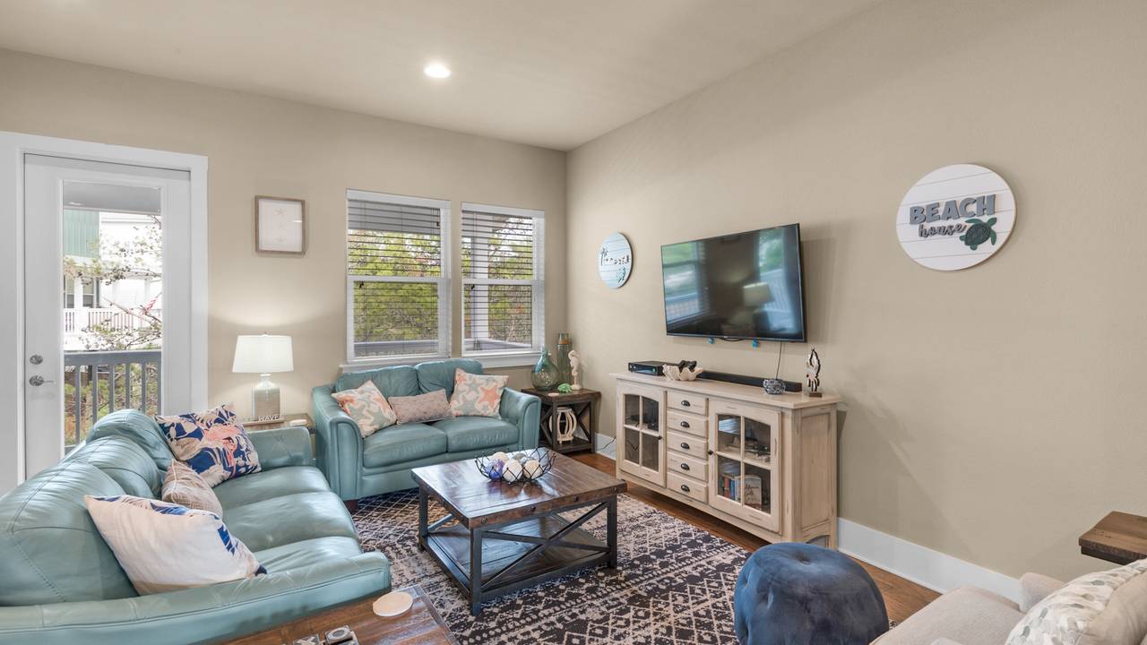 Khalee-sea Main Living Area Khalee-sea Main Living Area