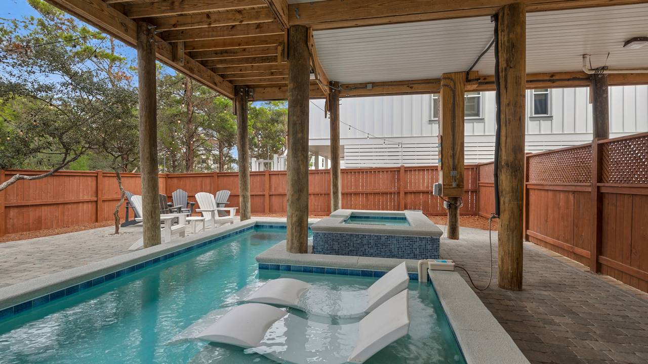 Khalee-sea Pool and Backyard Khalee-sea Pool and Backyard