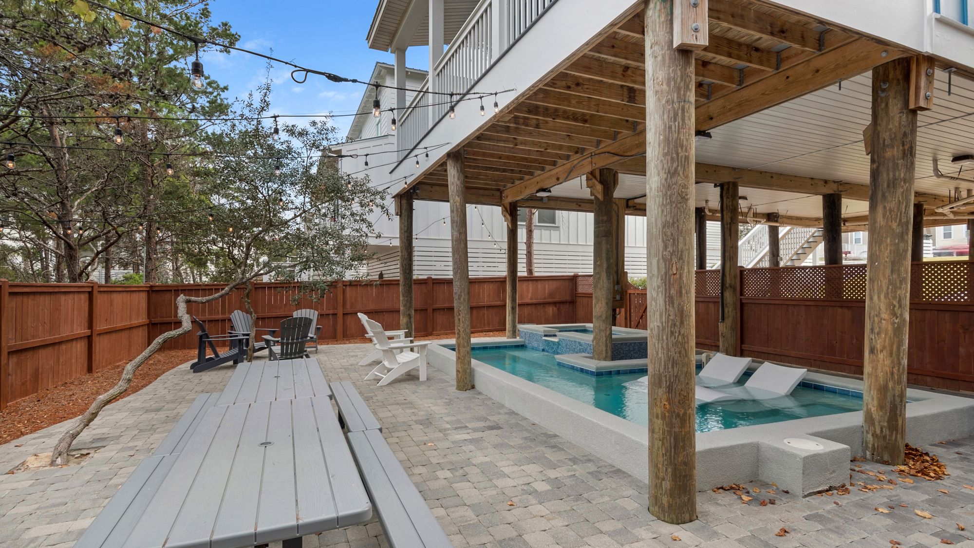 Khalee-sea Pool and Backyard