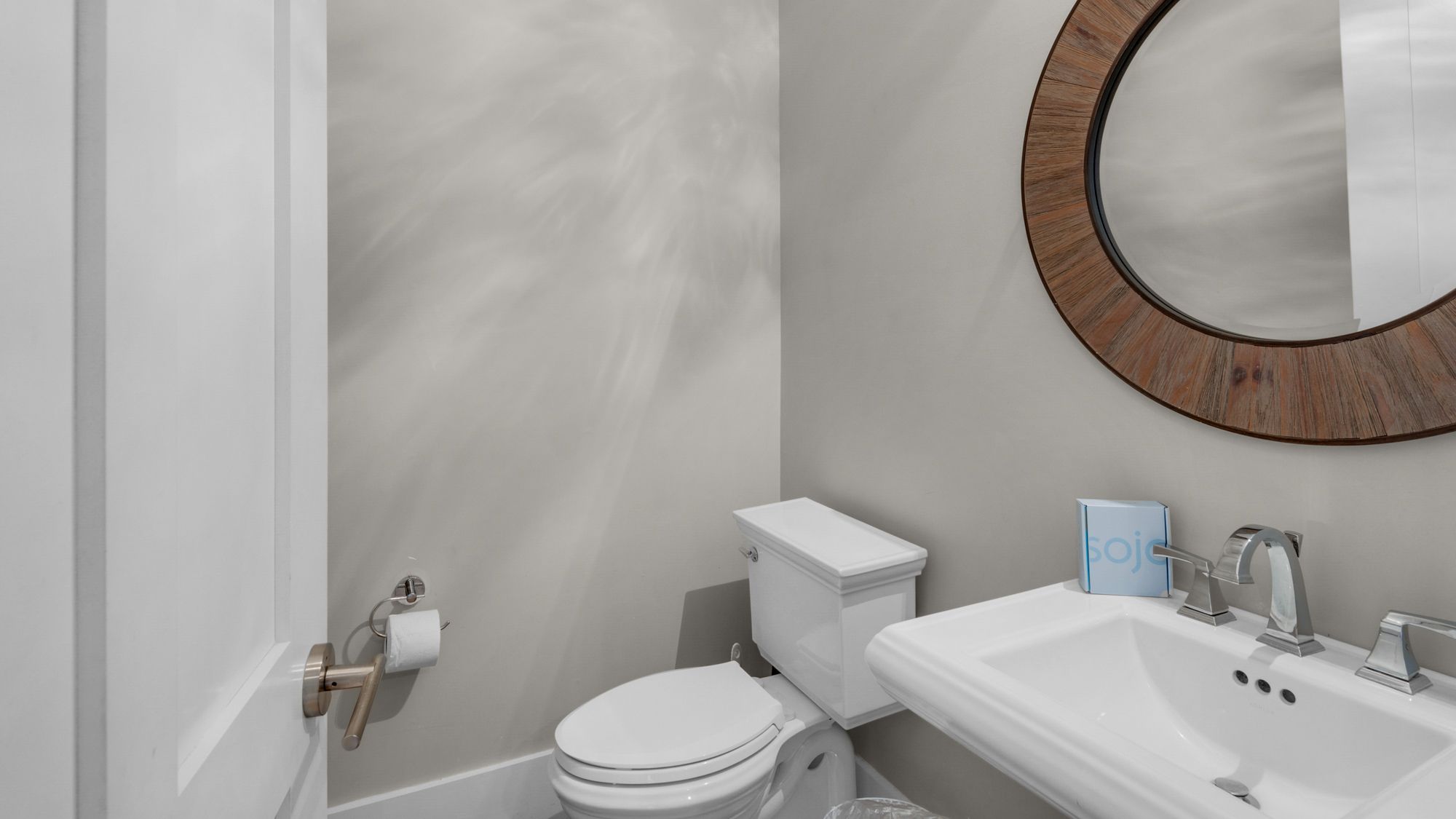 Ocean Park 2nd Floor Half Bathroom