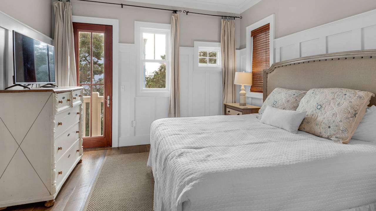 Ocean Park 2nd Floor King Bedroom Suite Ocean Park 2nd Floor King Bedroom Suite