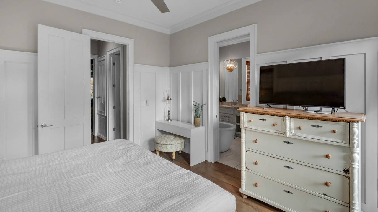 Ocean Park 2nd Floor King Bedroom Suite Ocean Park 2nd Floor King Bedroom Suite