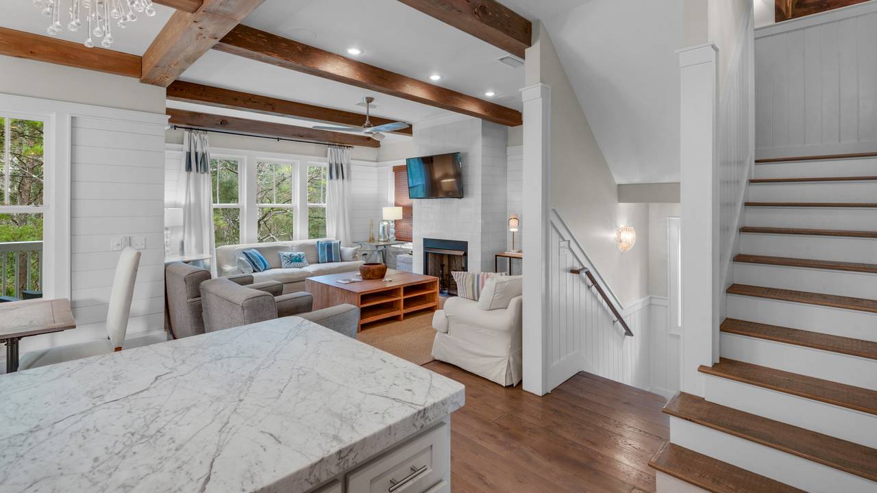 Ocean Park 2nd Floor Main Living Area and Kitchen Ocean Park 2nd Floor Main Living Area and Kitchen