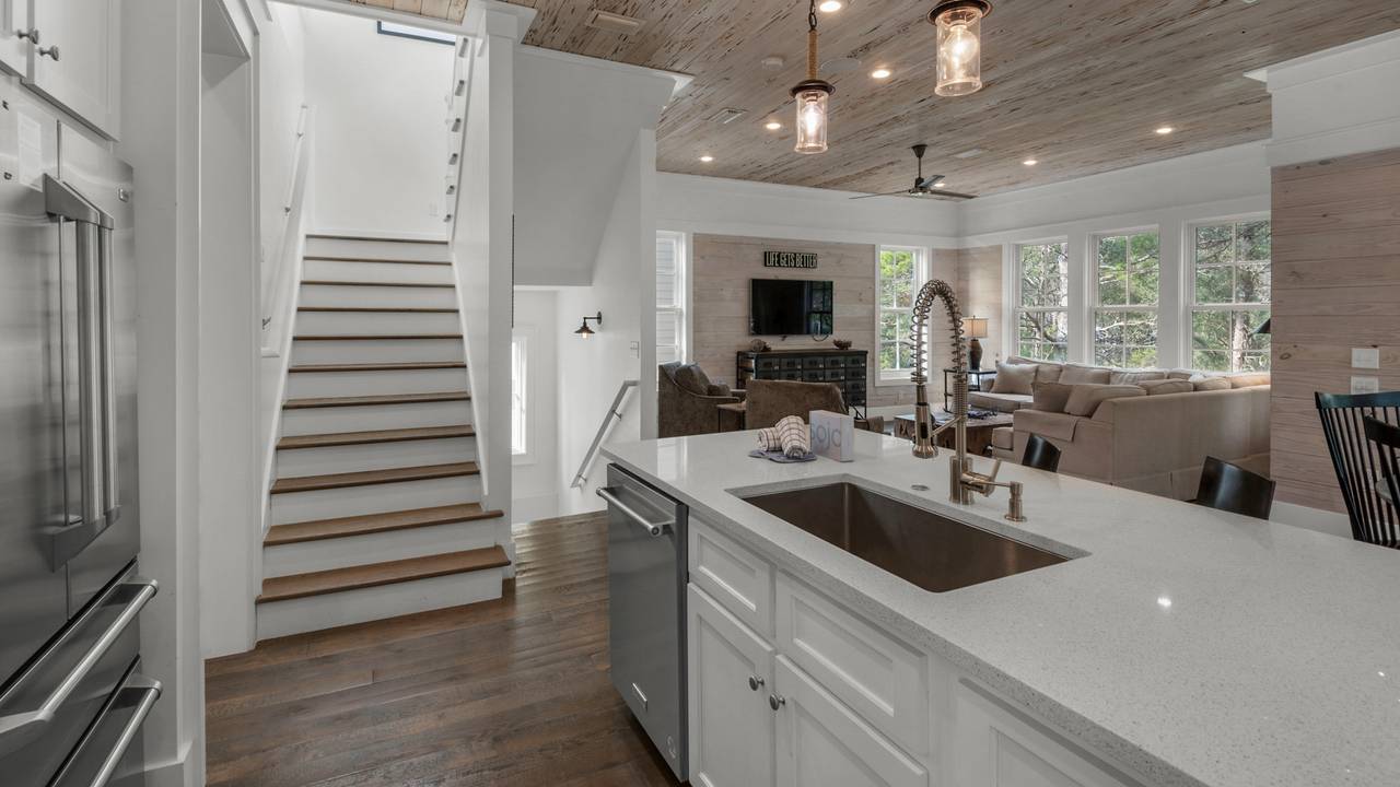 Sea Echo 2nd Floor Main Living Area and Kitchen Sea Echo 2nd Floor Main Living Area and Kitchen