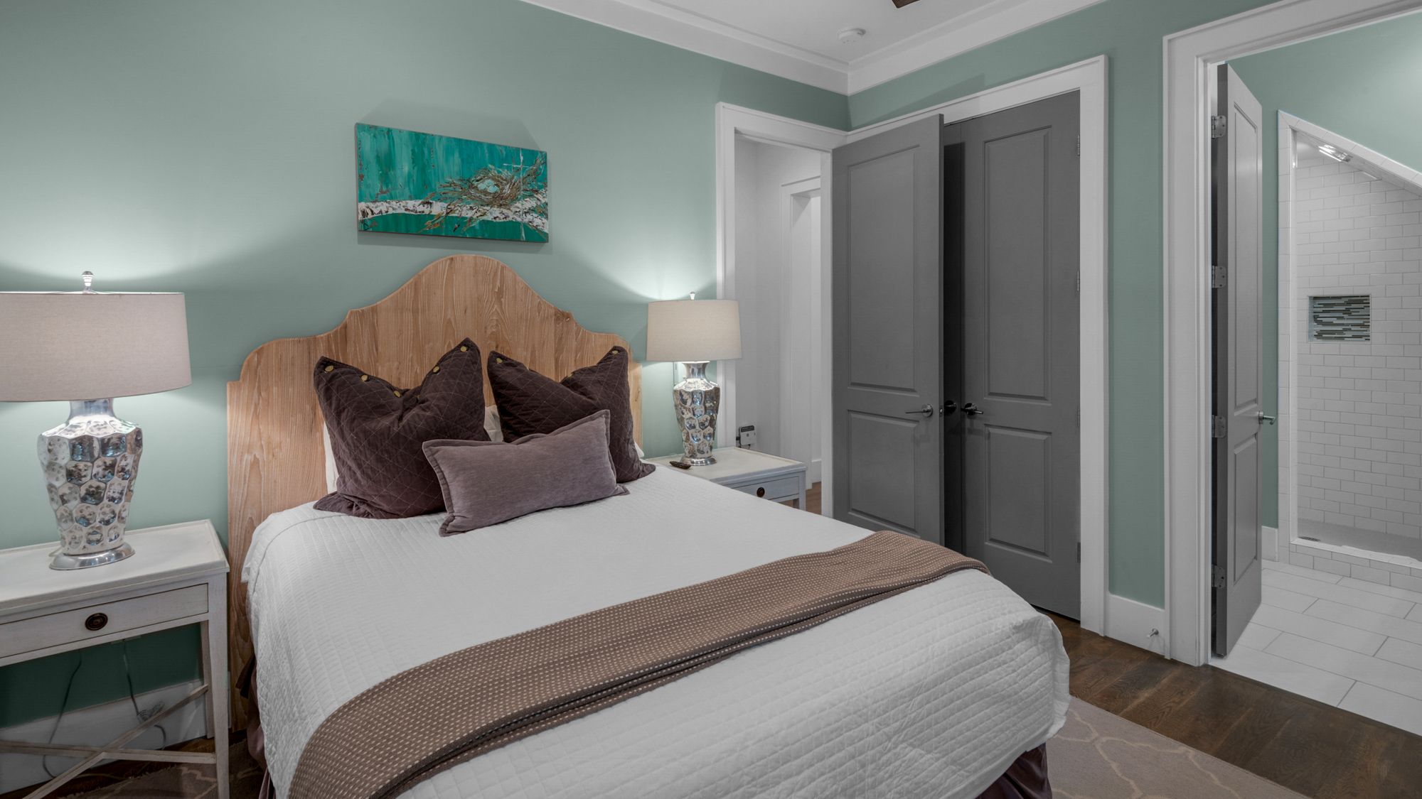 Sea Echo 1st Floor Queen Bedroom