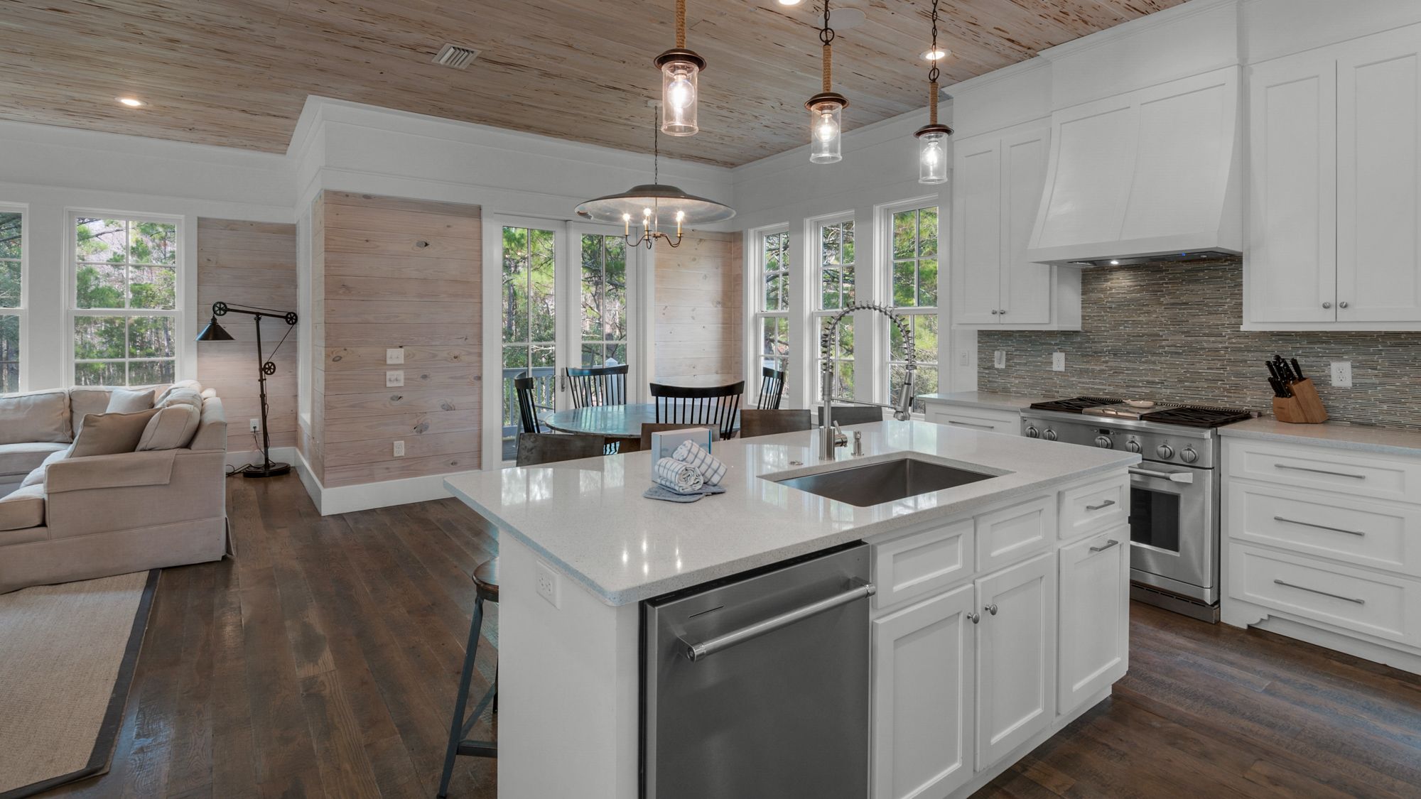 Sea Echo 2nd Floor Main Living Area and Kitchen