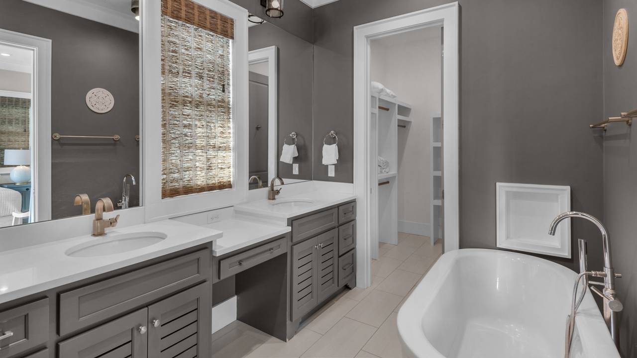 Sea Echo 2nd Floor Private Bathroom Sea Echo 2nd Floor Private Bathroom