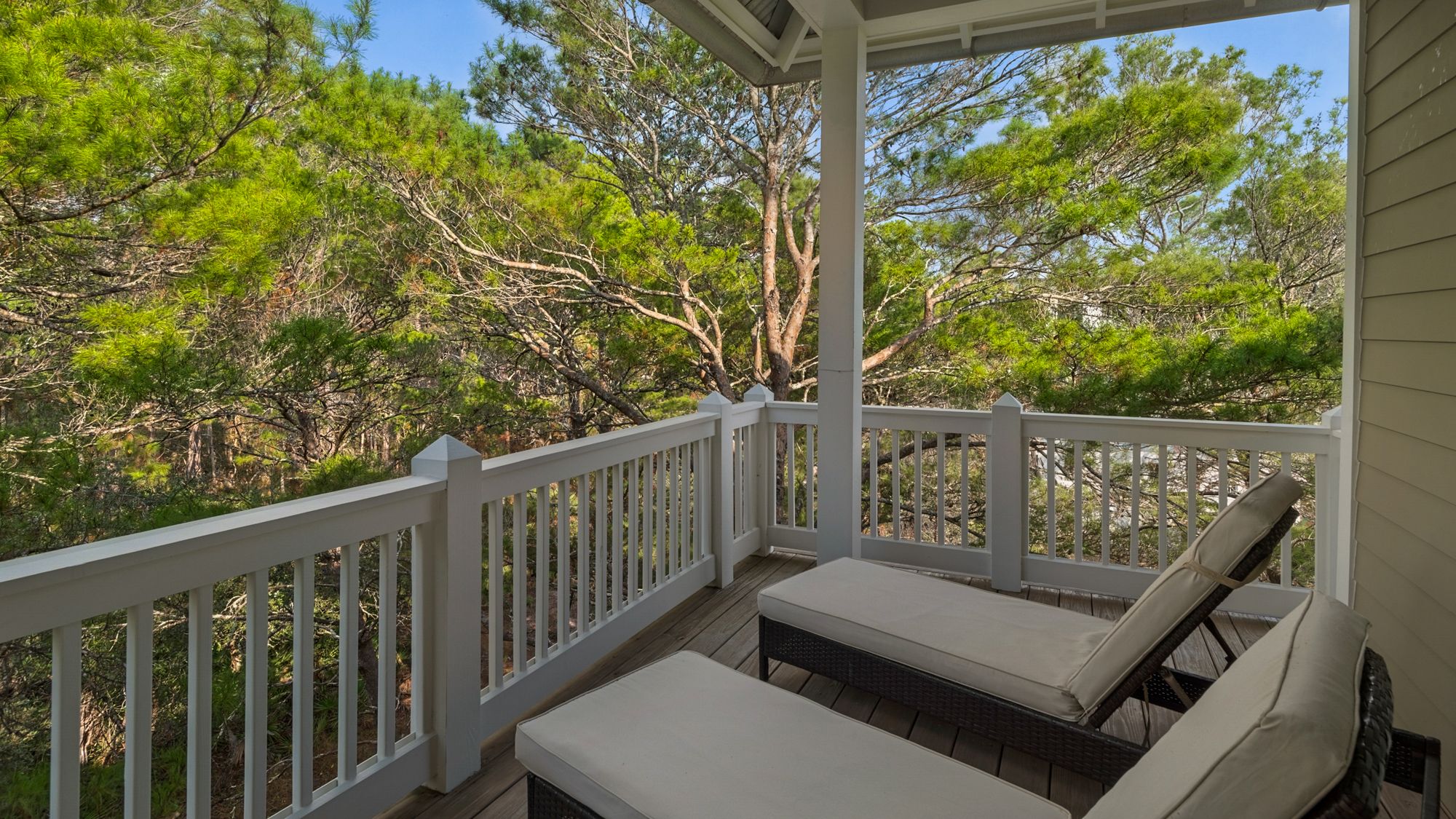 Sea Echo 3rd Floor Private Balcony