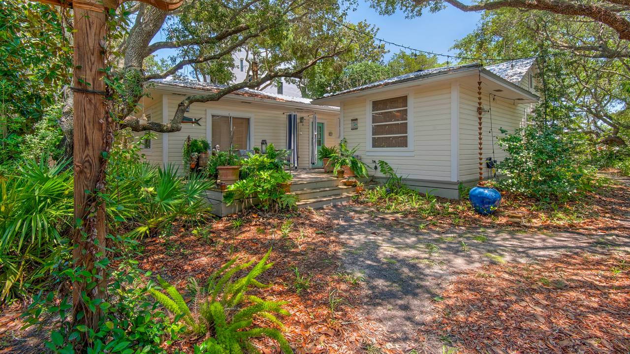 Made in the Shade Exterior Made in the Shade Exterior