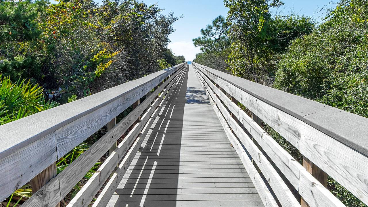 Beachwood Villas Grounds and Amenities Beachwood Villas Grounds and Amenities